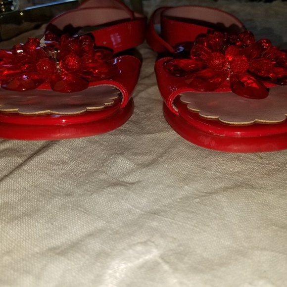 Zara red patent leather sandals huge lucite flower embellishment - Picture 6 of 6